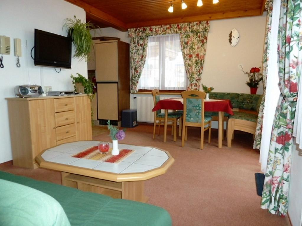 Appartement Haus Silvia à Werfenweng Extérieur photo